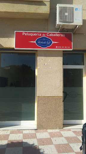 Roberto Gil Barber Shop en Cúllar Vega, Granada