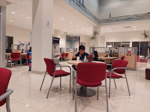 Toyota Dealer «Manhattan Beach Toyota», reviews and photos, 1500 N Sepulveda Blvd, Manhattan Beach, CA 90266, USA