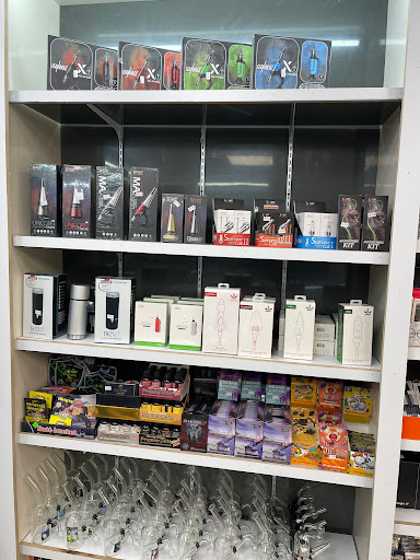 Tobacco Shop «Sky Smoke Shop», reviews and photos, 247 W Grant Rd, Tucson, AZ 85705, USA