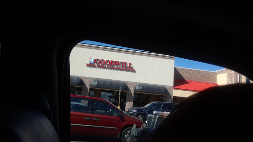 Thrift Store «Goodwill Donation Xpress», reviews and photos, 7800 South US Highway 17/92 #164, Casselberry, FL 32730, USA