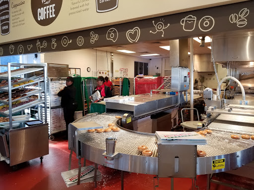 Donut Shop «Krispy Kreme», reviews and photos, 2401 Battleground Ave, Greensboro, NC 27408, USA