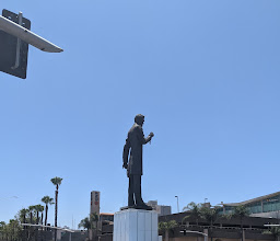 Monument to Abraham Lincoln photo