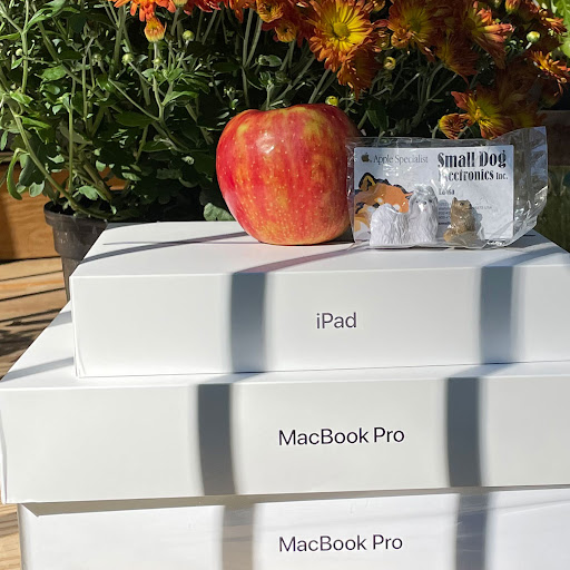 Electronics Store «Small Dog Electronics», reviews and photos, 100 Dorset St, South Burlington, VT 05403, USA