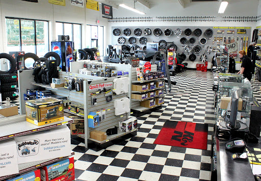 Truck Accessories Store «4 Wheel Parts - Portland - South Tabor», reviews and photos, 2700 SE 82nd Ave, Portland, OR 97266, USA