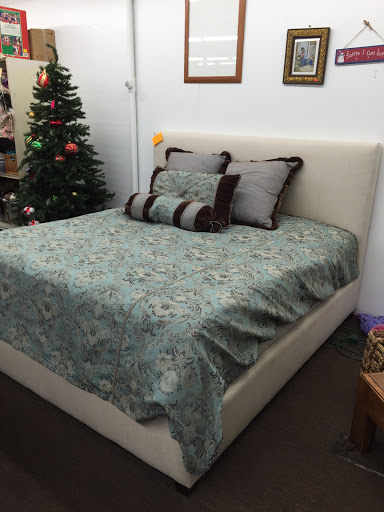 Thrift Store «Hidden Treasures», reviews and photos, 8240 Causeway Blvd, Tampa, FL 33619, USA