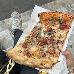 Photo n°1 de l'avis de Shuai.a fait le 31/07/2022 à 18:20 sur le  Dante & Gentucca à Lucca