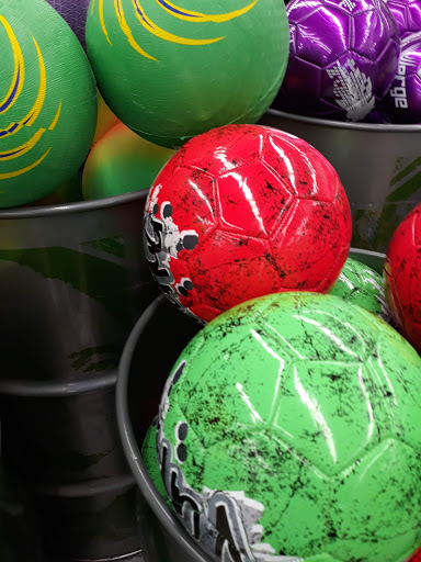 Variety Store «Five Below», reviews and photos, 846 Pelham Pkwy, Pelham, NY 10803, USA