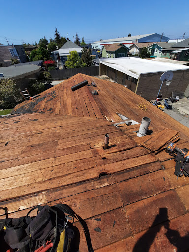 Roofing Contractor «Master Roofing Company», reviews and photos, 2250 E 12th St, Oakland, CA 94606, USA