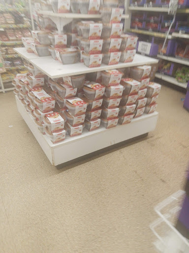 Dollar Store «Dollar Tree», reviews and photos, 6140 Rose Hill Dr, Alexandria, VA 22310, USA