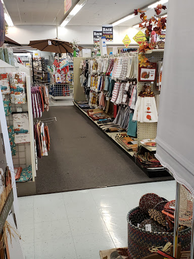 Window Treatment Store «Curtain & Bath Outlet, Vernon», reviews and photos, 295 Hartford Turnpike, Vernon, CT 06066, USA