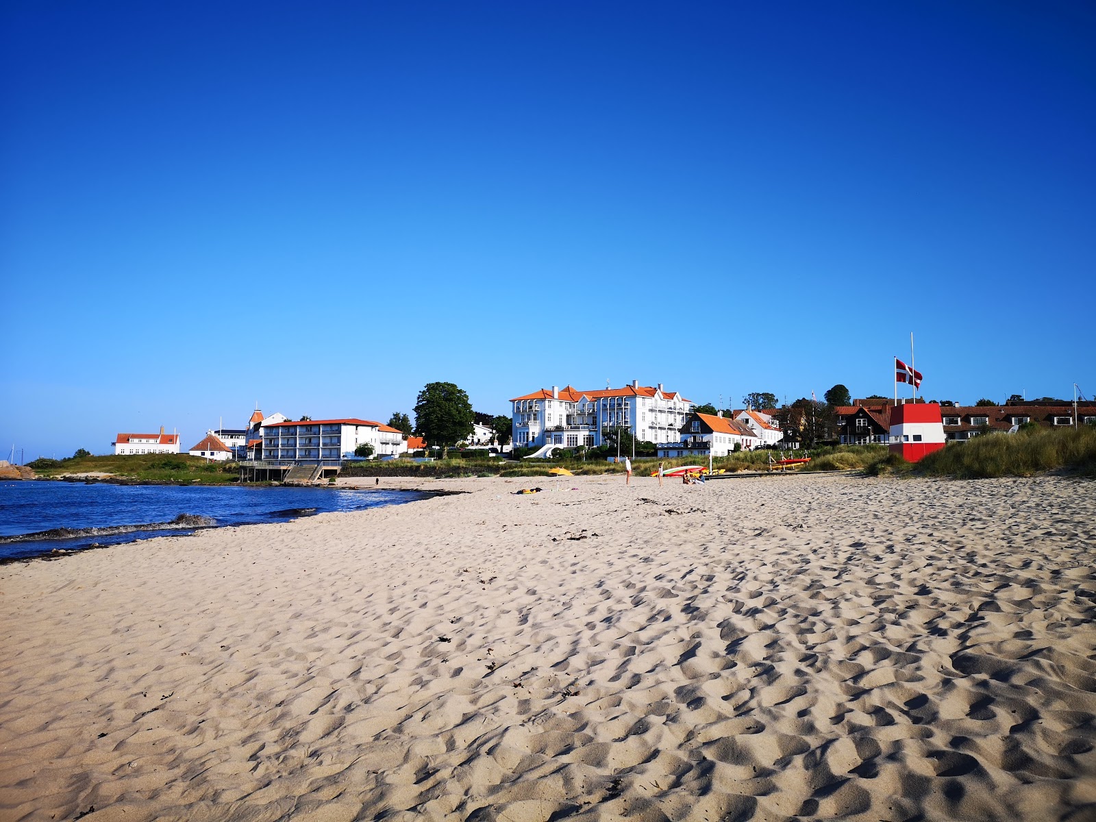 Foto af Sandvig Strand Bornholm - populært sted blandt afslapningskendere
