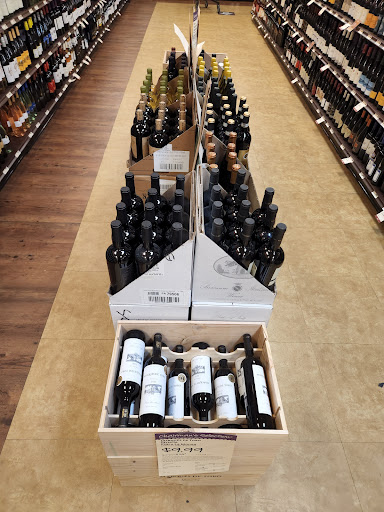 Liquor Store «Fine Wine & Good Spirits», reviews and photos, 2143 MacDade Boulevard, Holmes, PA 19043, USA