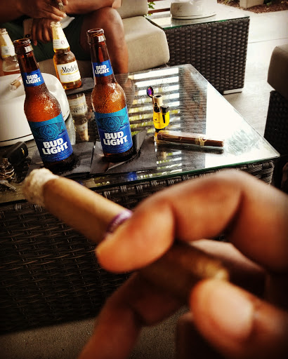 Tobacco Shop «Smoke Inn», reviews and photos, 801 Village Blvd #305, West Palm Beach, FL 33409, USA