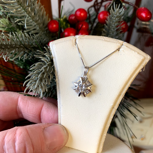 Jewelry Store «Garden of Gems Custom Jewelry», reviews and photos, 668 Quinan St #100, Pinole, CA 94564, USA