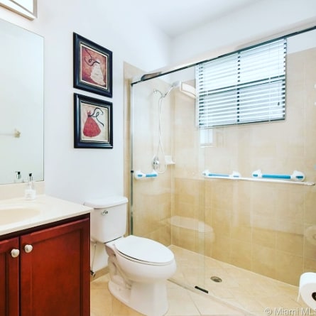 Real Estate Agency «Real Living First Service Realty - Miami Lakes Office», reviews and photos, 7900 NW 155th St #107, Hialeah, FL 33016, USA