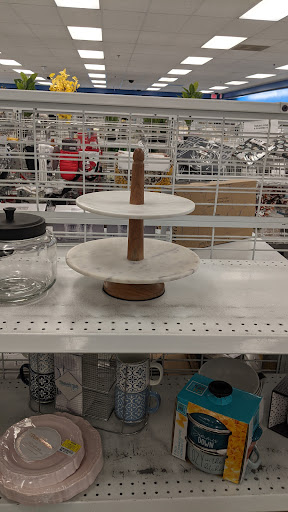 Clothing Store «Ross Dress for Less», reviews and photos, 1419 N Davis Rd, Salinas, CA 93907, USA