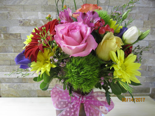 Florist «Flower Hut», reviews and photos, 6300 E Independence Blvd, Charlotte, NC 28212, USA