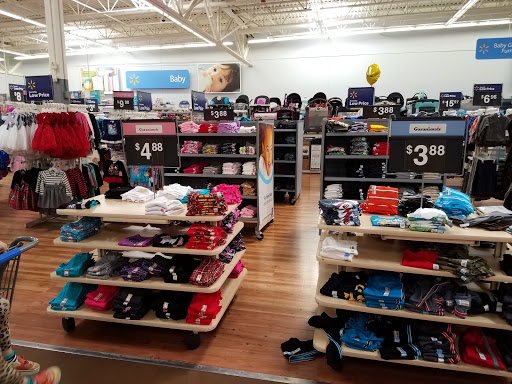 Department Store «Walmart Supercenter», reviews and photos, 221 W Parrish Ln, Centerville, UT 84014, USA