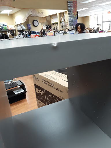 Shopping Mall «New London Plaza Shopping Center», reviews and photos, 2296 Henry Clower Blvd SW, Snellville, GA 30078, USA