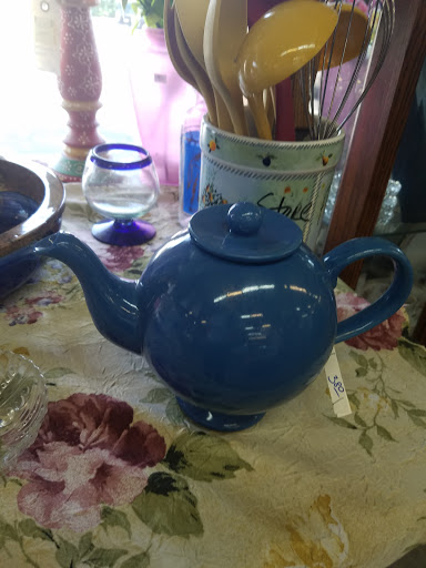 Thrift Store «The Thrift Store», reviews and photos, 6606 Fruitridge Rd, Sacramento, CA 95820, USA