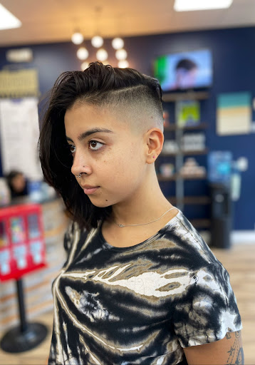 Barber Shop «Ben & Johnny’s Barbershop», reviews and photos, 183 NW 136th Ave, Sunrise, FL 33325, USA