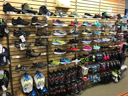 Sporting Goods Store «Peter Glenn Ski & Sports», reviews and photos, 7229 N Dale Mabry Hwy #1, Tampa, FL 33614, USA
