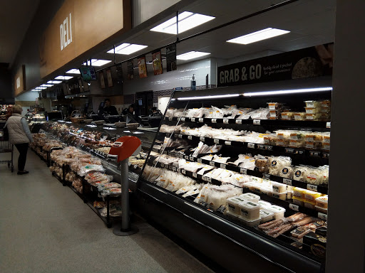 Grocery Store «Super Stop & Shop», reviews and photos, 446 Putnam Pike, Greenville, RI 02828, USA