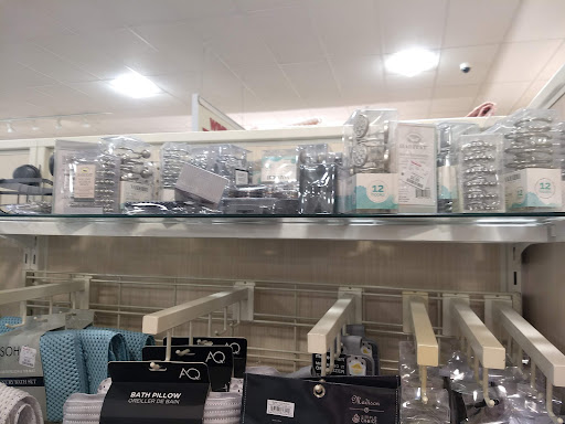 Department Store «T.J. Maxx & HomeGoods», reviews and photos, 715 E Dundee Rd, Palatine, IL 60074, USA