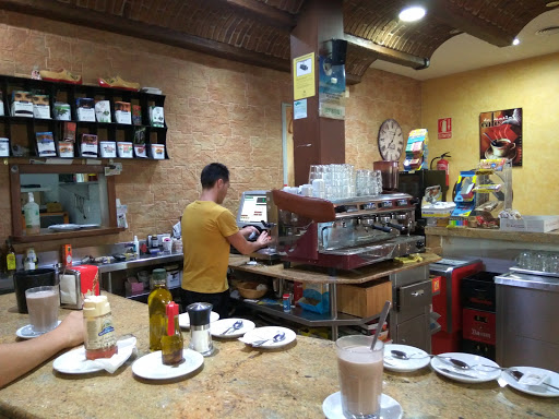 Información y opiniones sobre Restaurante La Fuente de Granada