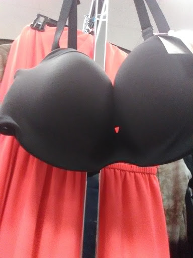 Clothing Store «Ross Dress for Less», reviews and photos, 909 N Landing Way, Renton, WA 98057, USA