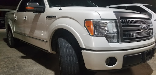 Auto Body Shop «Joe Hudson Collision Center», reviews and photos, 2253 Old Denton Rd, Carrollton, TX 75006, USA