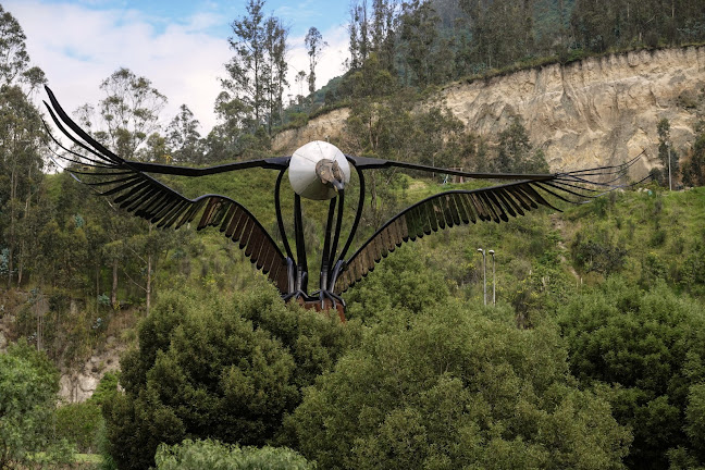 Escultura Condor - Quito