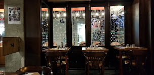 Photo n°128 de Pizza Vesuvio à Paris ()