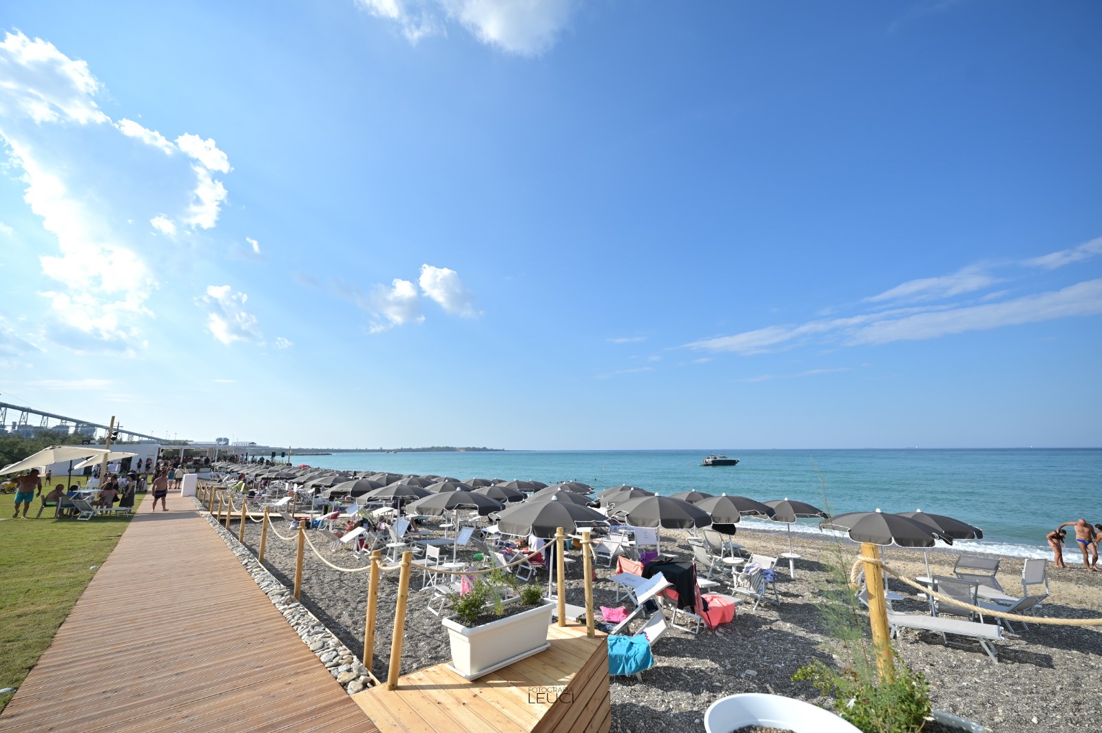 Zdjęcie Lido Cerano z powierzchnią trawa