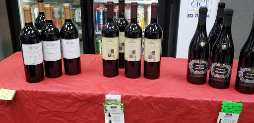 Liquor Store «M&M Wine & Spirits - Liquor Store», reviews and photos, 429 Market St, Elmwood Park, NJ 07407, USA