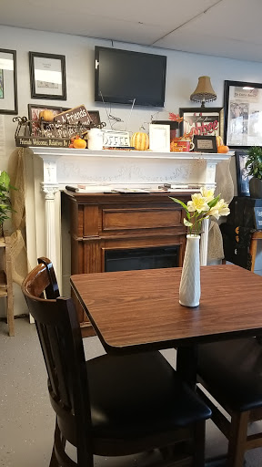 Coffee Shop «The Floral Grind Florist & Coffeehouse», reviews and photos, 10700 W Manslick Rd, Fairdale, KY 40118, USA