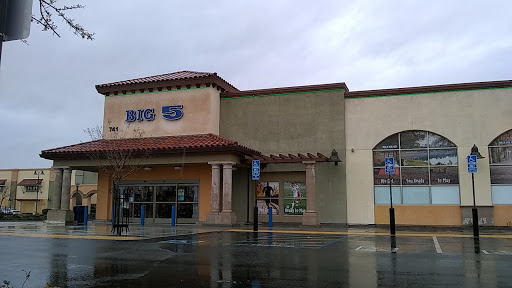 Sporting Goods Store «Big 5 Sporting Goods - Lincoln», reviews and photos, 741 E Joiner Pkwy, Lincoln, CA 95648, USA