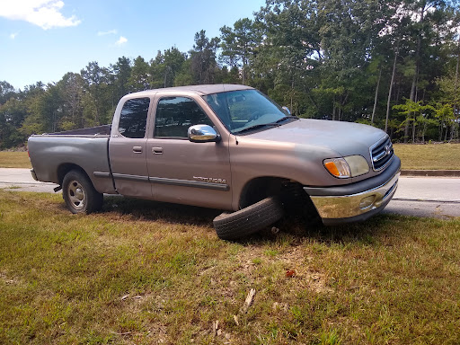 Tire Shop «North Hall Tire & Wheel», reviews and photos, 2816 Cleveland Hwy, Gainesville, GA 30506, USA