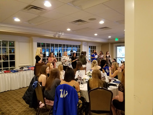 Golf Course «Tanglewood Golf Course», reviews and photos, 22805 Country Club Dr, South Lyon, MI 48178, USA