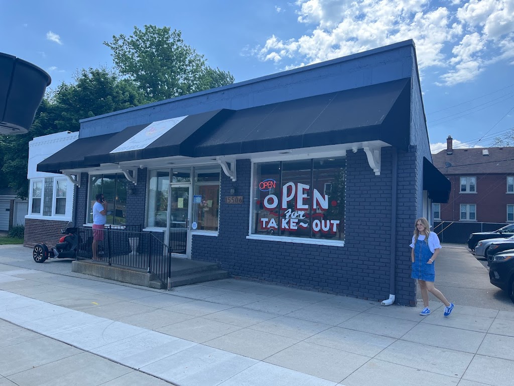 The Cracked Egg of Grosse Pointe 48230