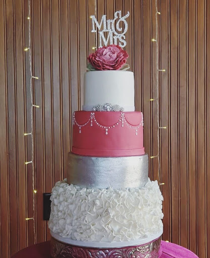 Wedding Bakery «Tip Top Cake Shop», reviews and photos, 601 Williams Ave, Easley, SC 29640, USA