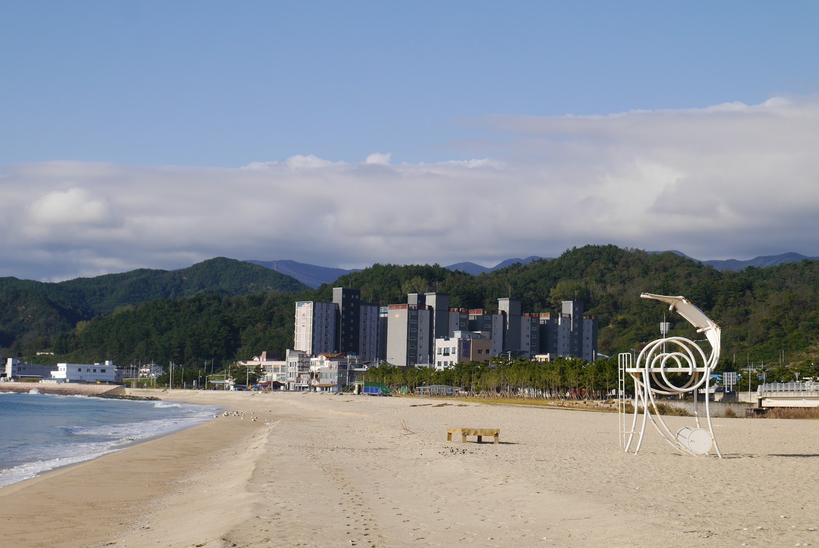 Zdjęcie Hupo Beach - popularne miejsce wśród znawców relaksu
