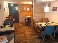 Atmosphère du Restaurant Bistro Le Passage à Tourtoirac - n°1
