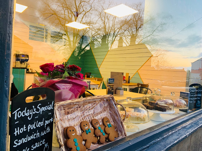 Mi Sucre BakeShop - Coffee shop