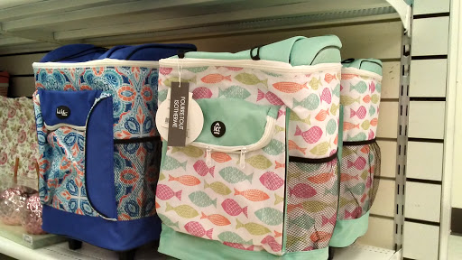 Department Store «Marshalls», reviews and photos, 15945 Ventura Blvd, Encino, CA 91436, USA