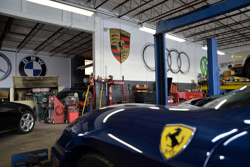 Auto Repair Shop «Euro Auto Performance», reviews and photos, 299 E Oakland Park Blvd, Oakland Park, FL 33334, USA