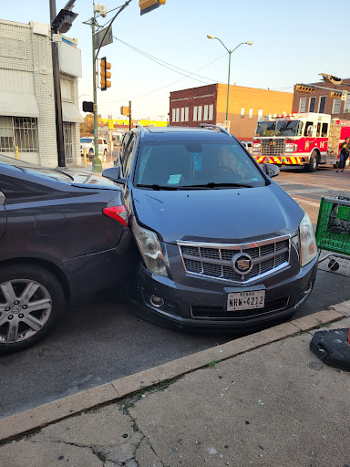 Car Stereo Store «A & B Car Audio & Electronics», reviews and photos, 830 W Jefferson Blvd, Dallas, TX 75208, USA