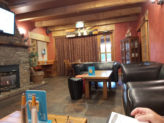 The Cabbage Tree Restaurant Phone number