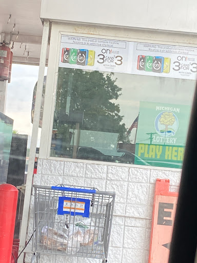 Grocery Store «Kroger», reviews and photos, 26130 Gratiot Ave, Roseville, MI 48066, USA