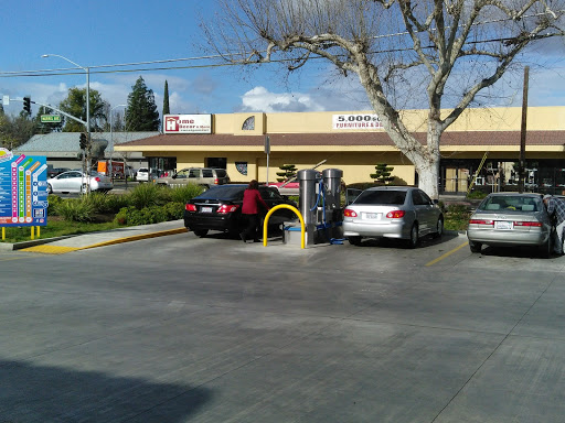 Mister Car Wash en Modesto